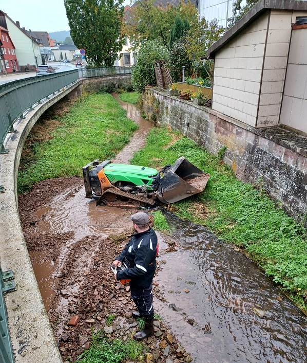 20231013-Lenne-Raupe 20231013-Lenne-Raupe